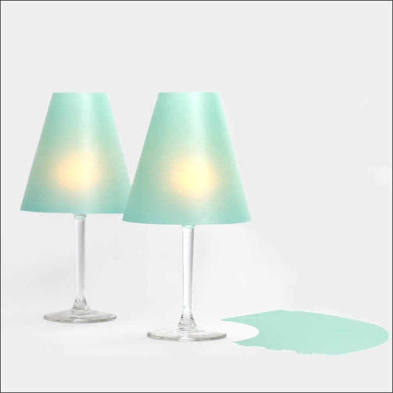 THE TENDER HELENE 3 wine glass lampshades made of transparent paper Green