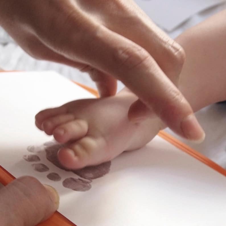 Magical BABY hand and foot impression set inkless touch: without paint, without plaster, directly on special paper image 4