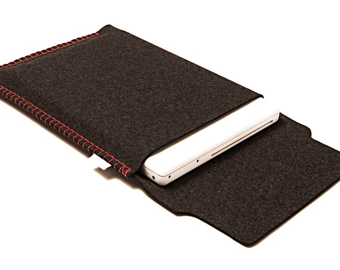 Apple-themed laptop bag for 13-inch Macs...