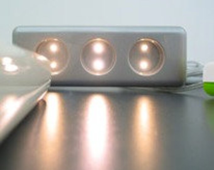 SOCKET LIGHT - funny LED light in the multiple socket