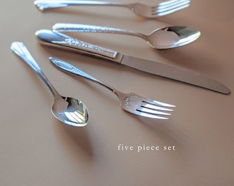 Full Set Vintage Silverware Mismatched Flatware Set of 5 Complete Table Setting Antique Silver Place Setting for Weddings Showers Boho Table