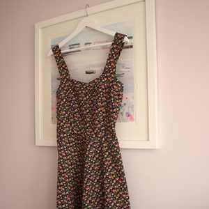 Authentic 1940's Vintage Navy Floral Summer Dress with Sweetheart Neckline and Crossover Back 8-10 UK image 1