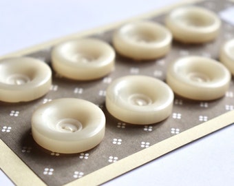 Thick Cream Plastic Coat Buttons - Lovely Vintage Quality Set of 8 - 25mm