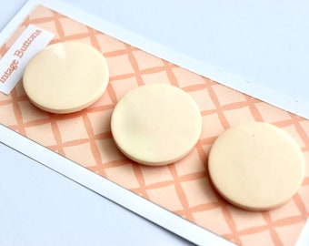 Cool Retro Pale Peach Coat Buttons - Quality Vintage Set of 3 on Card - 33mm