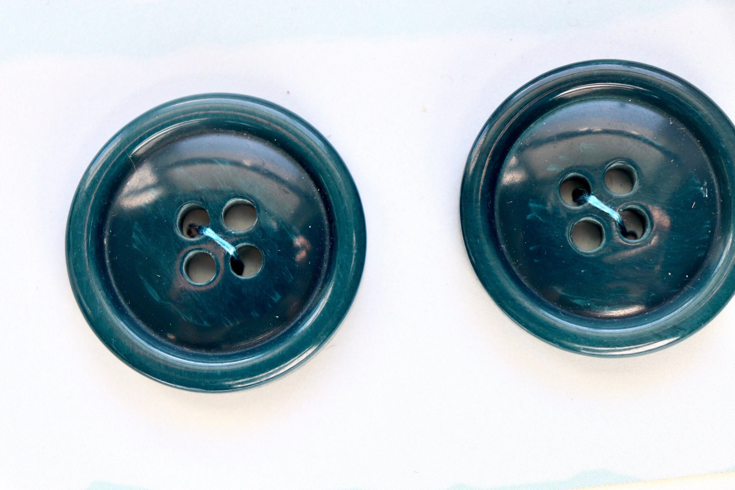 MJTrends: Large Buttons: Black (1.25 inches)