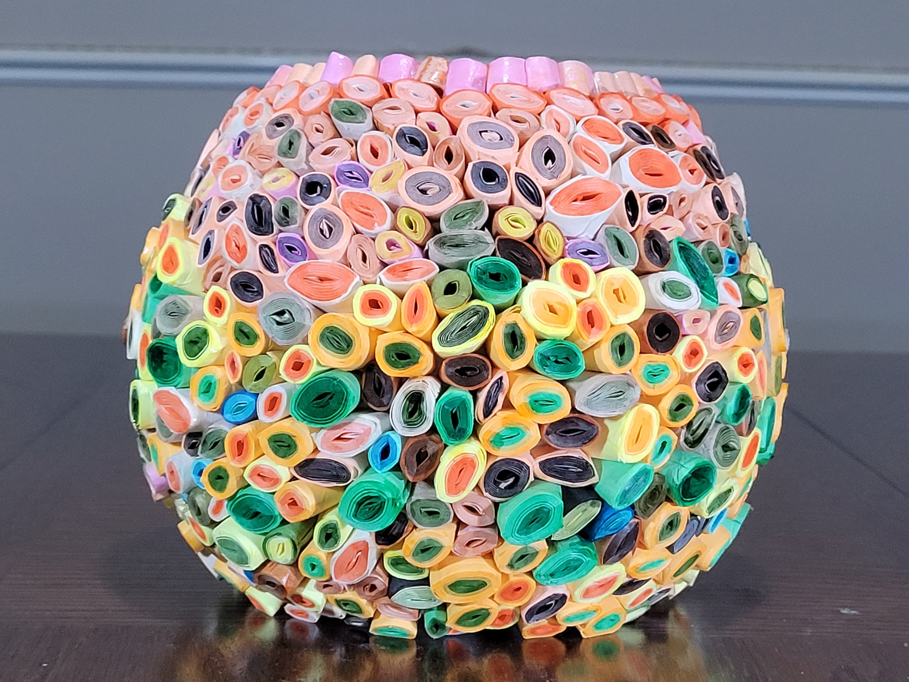 Colored vase made from paper, quilling paper vase, paper roll vase, unique  vase, paper roll art, paper art – ZAD Creation