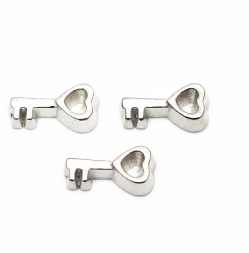 Key to Heart **UK SELLER** Living Memory Locket Floating Charm Heart Locks Key to Heart **UK SELLER** Living Memory Locket Floating Charm Heart Locks