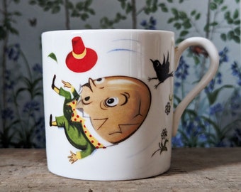 Small Humpty Dumpty Mug, Vintage Nursery Cup, Tiny Mug For Grandchildren, Antique Nusery Ware Ceramics, Cute Tea Cup, Funny Coffee Cup