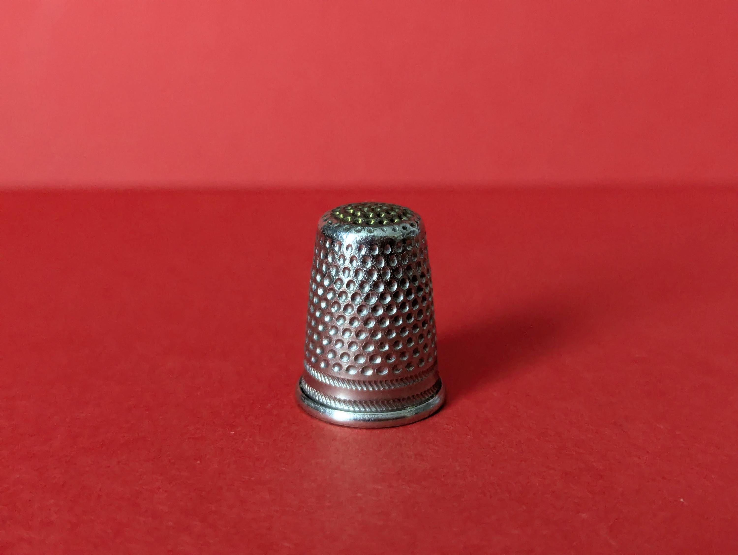 ヴィンテージ スチール シンブル No.4、アンティーク 雑貨