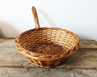 Wicker Pan Basket with Handle, Woven Basket Skillet, Round Wicker Basket with Handle, 70s Bread Basket, Farmhouse Decor, Crafting Supplies