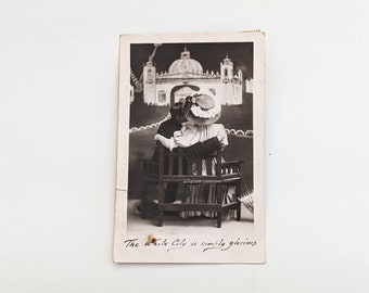 The White City London, Unusual Edwardian Postcard, Souvenir Picture Postcard, Edward VII Half Penny Stamp, Postage & Revenue, Kissing Couple