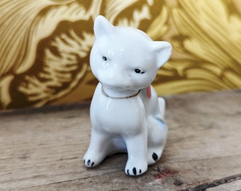 Ceramic White Cat, Kitsch Sitting Cat, Gift For Crazy Cat Lady, Cat with a Pink Bow, Mid Century Ornament, Mini Cat Decor, Collectable Kitty
