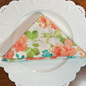 Set of 4 cotton floral napkins