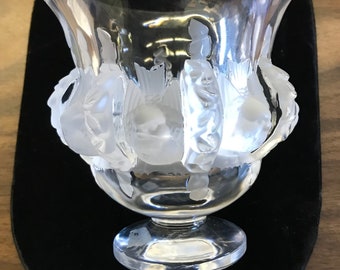 Lalique Dampierre Vase frosted and clear 5”