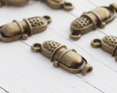 12 charms - Microphone Charm - Antique Bronze Microphone Charm