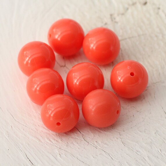 100 x 8mm Salmon Acrylic Round Beads