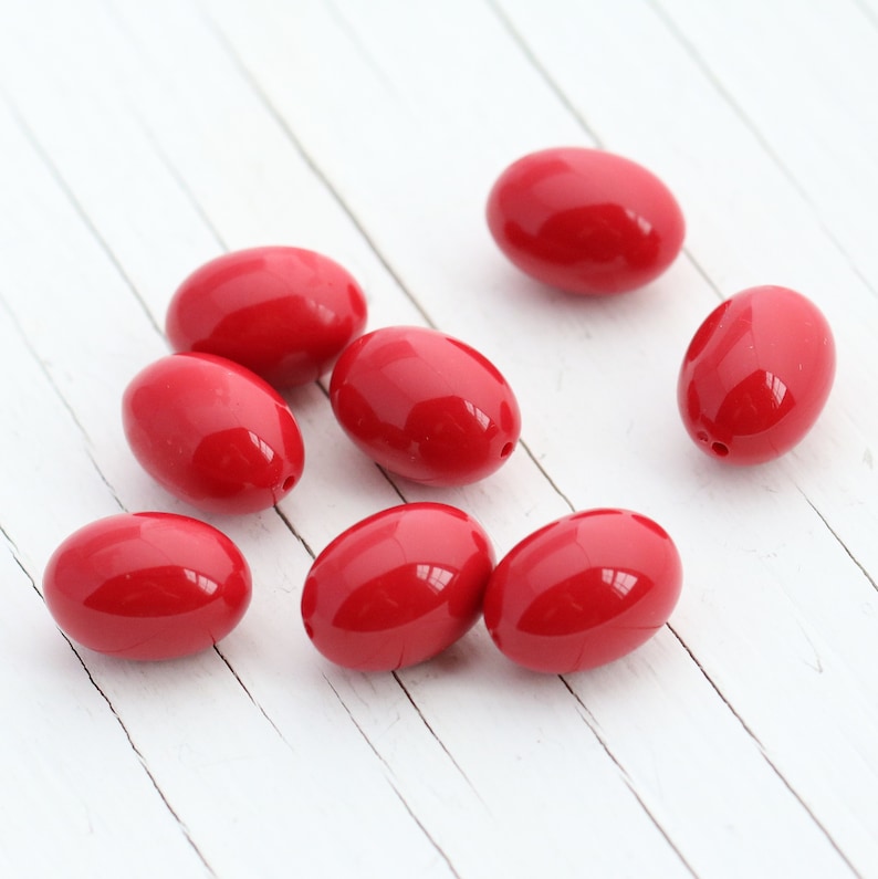 Red Vintage Italian Lucite Oval Beads 16mm 12 beads