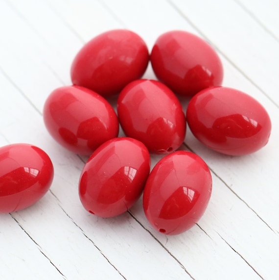 16mm 24 beads Vintage Italian Lucite Oval Beads White
