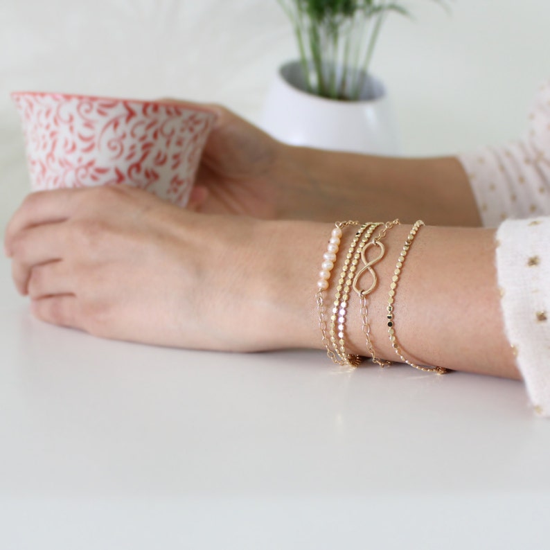 Minimalist Gold Bracelet Dainty Gold Bracelet Circles Etsy