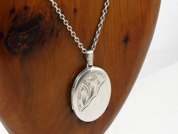 Sterling Silver Locket, Engraved Silver Locket, Ov