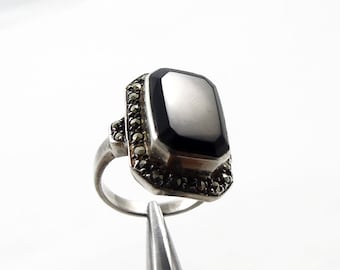 Sterling Silver Black Ring, Art Glass Ring, Marcasite Silver Ring, Faux Onyx Ring, Black Glass Ring, Size K, Size 5.25