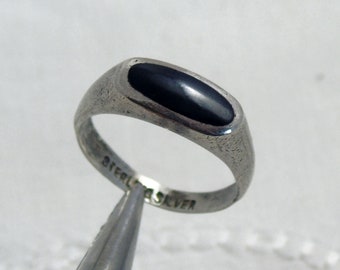 Sterling Silver Black Stone Ring, Black Silver Ring, Size O, Size 7.25