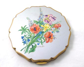 Stratton Floral Powder Compact, Gold Tone Mirror Compact, D Hudson, lata 50. XX wieku