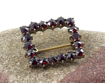 Vintage Gold Tone Faceted Garnet Brooch