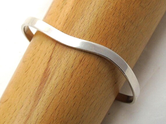 Solid Sterling Silver Oval Wavy Cuff Bangle - image 5