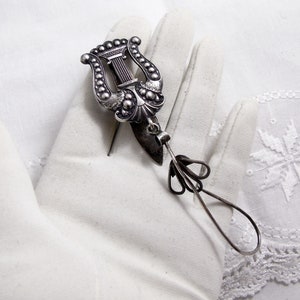 Knitters Chatelaine Clip, Silver Chatelaine, Needlework tool