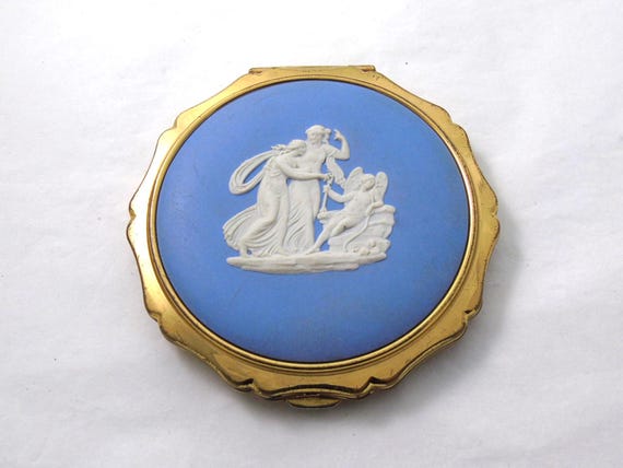 Stratton Wedgwood Powder Compact, Cupid Mirror Compact