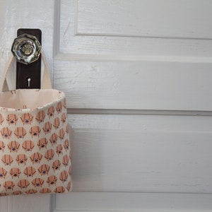 Pig Organizer Tote / Charley Harper Tote