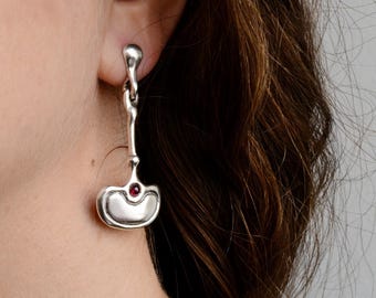 Ancient Greek Garnet Dangle Earrings 925 Silver Artistic Sculptural Gemstone Jewelry