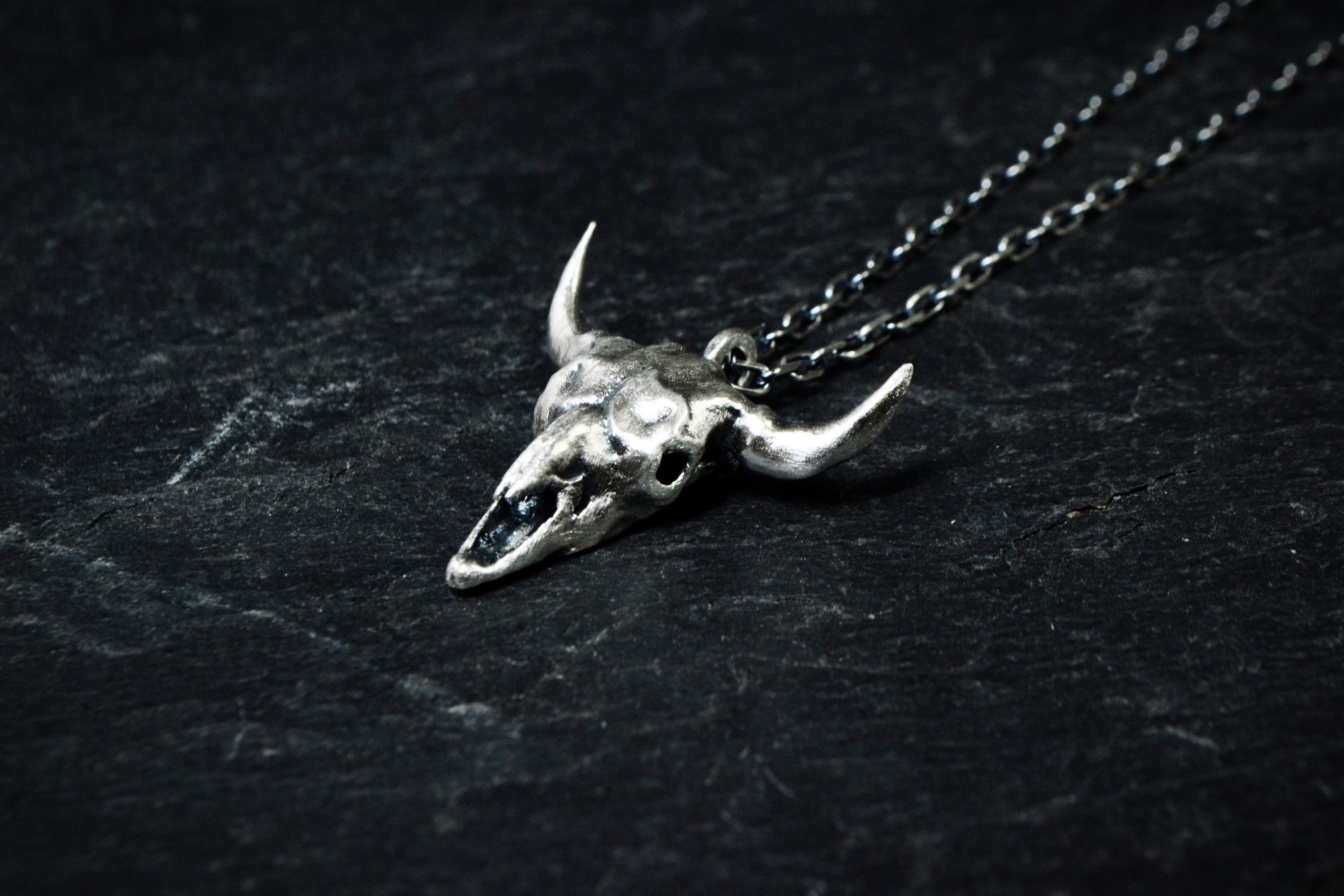 バッファロー ヴィンテージ STERLING SILVER ペンダントUSA購入 Buffalo bison silver pendant necklace - Etsy 日本