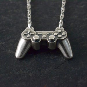 Geeky Video Game Necklace, 925 Silver Play Game Controller Couple Jewelry, Video Game Geek Nerd Gift