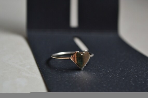 Pixel heart ring clearance