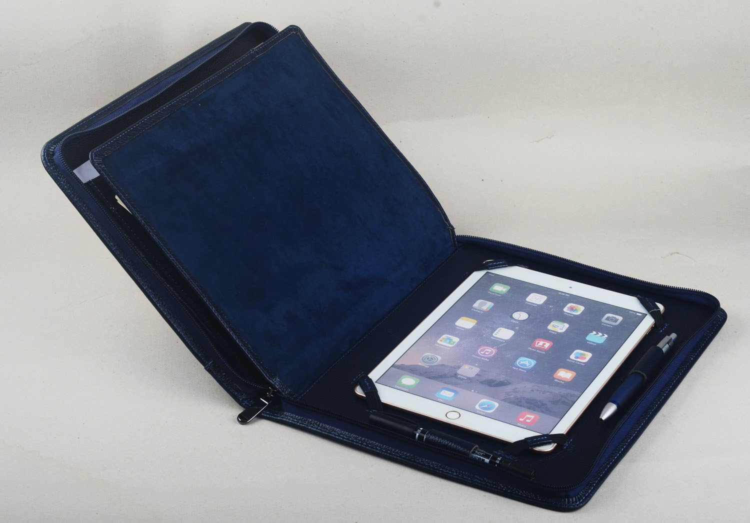 IPad With Paper Pad Holder With Zipper Around for Carrying