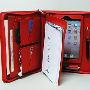 Capa de portfólio empresarial vermelha para iPad mini com suporte para bloco de papel A5 e bolsos para iPhone para iPad mini, capa de couro para transporte