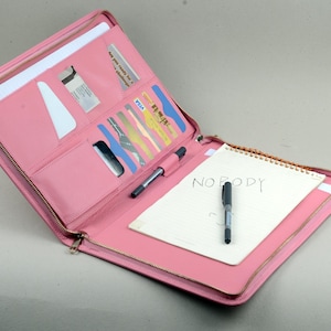 Estuche para documentos con cremallera para conferencias de negocios de color rosa Lady, para papel tamaño A4 y papel tamaño carta, funda de piel de grano completo para reuniones