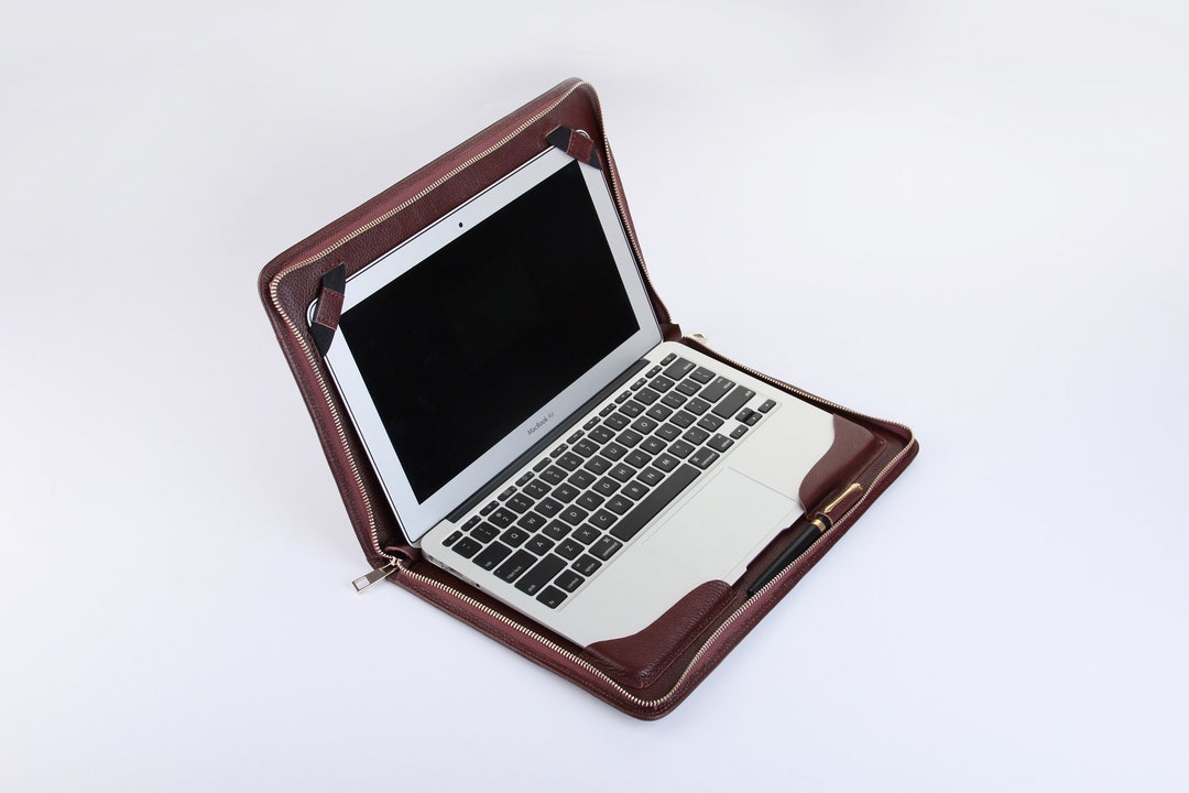 レザー製MacBook Airスリーブ：11、13、15インチ用ジッパー付き