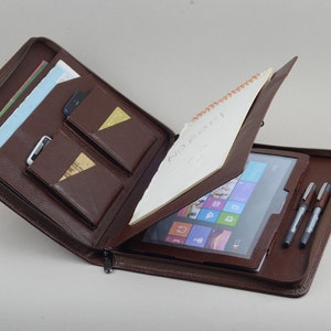 Custodia da trasporto con cerniera in pelle per Surface Business per Microsoft Pro e Surface con portablocco per scrivere in pelle color caffè