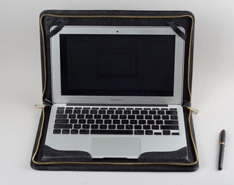 Leather Macbook Pro Sleeve: Zippered Cowhide Portfolio Cover
