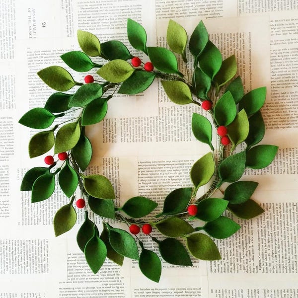 20" Felt Christmas Wreath - Green Felt Leaves and Holly Berries - Modern Christmas Wreath - Unique Christmas Decor -Made to Order