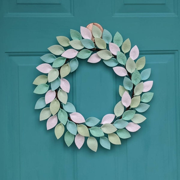 Modern Winter Wreath / Felt Leaf Wreath in Aqua, Mint, and White / Everyday Simple Wreath / 16" Outside Diameter