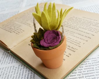 Tiny Felt Succulents in a Clay Pot - Teacher Gift - Hostess Gift - Mother's Day Gift - Succulent Ornament - With or Without Hanger