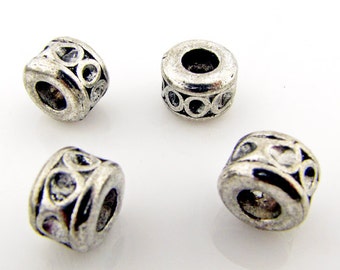 SC7539 20 Celtic Knot Spacer Beads 2 Sided 10mm x 7mm