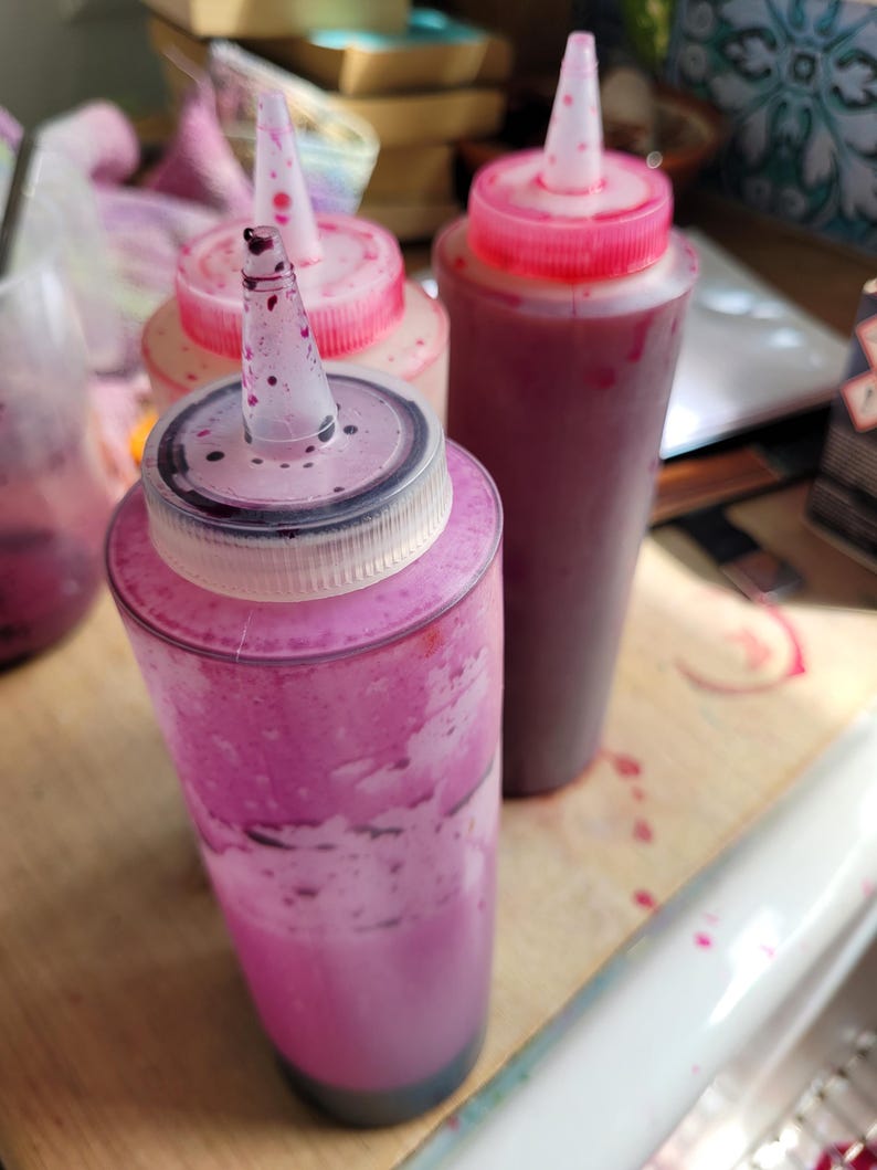 we only use vegan friendly dyes