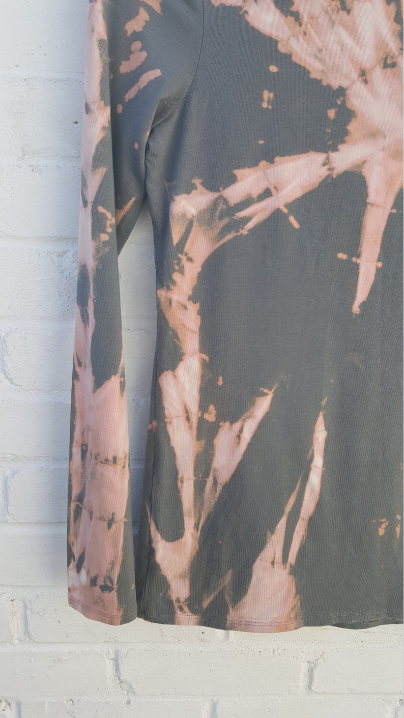 Bleach Tie Dye Sweater UK 12 / US 8 Upcycled image 4