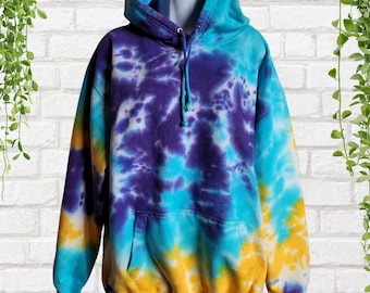 Handgefärbter Bio Hoodie | Tie Dye Muster | Unisex Sweatshirt | für Männer und Frauen