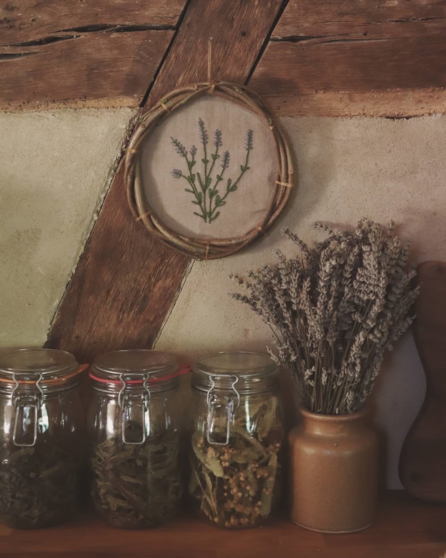 Tableau Brodé de Lavande